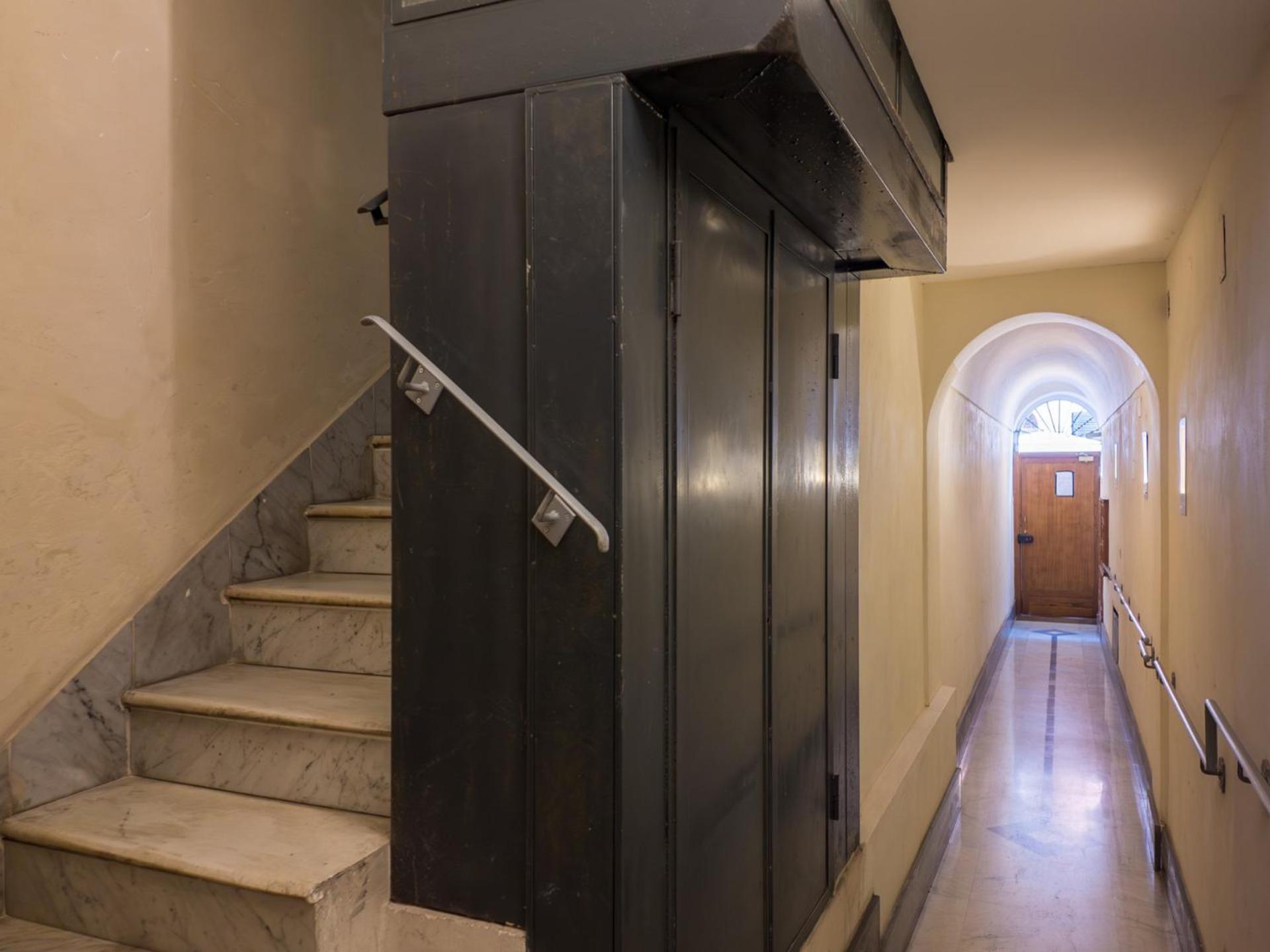 The Rent - Charming Two-bedroom Near The Vatican Appartement